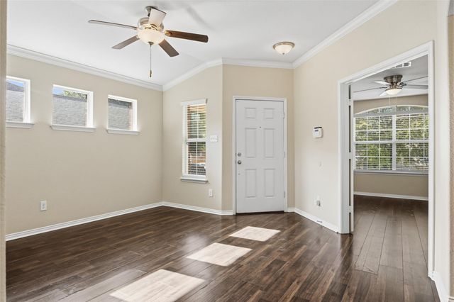 1069 Talley LOOP, Buda, TX 78610