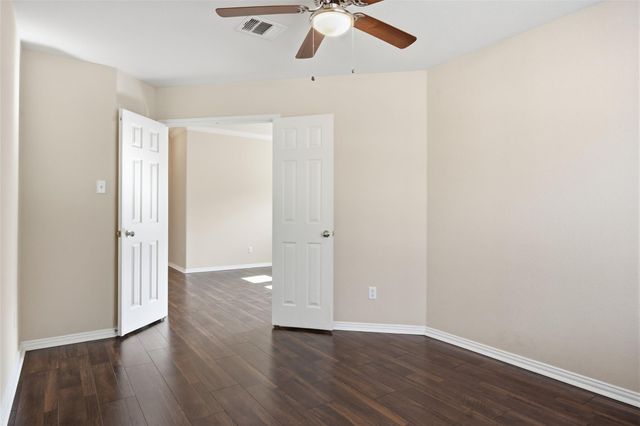 1069 Talley LOOP, Buda, TX 78610