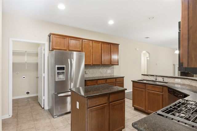 1069 Talley LOOP, Buda, TX 78610