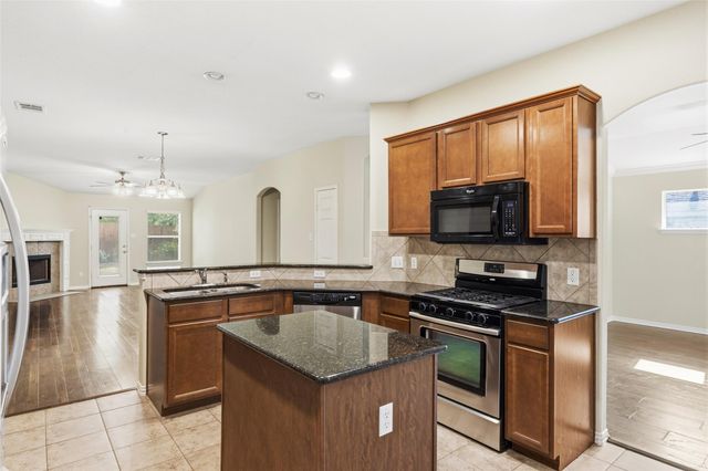 1069 Talley LOOP, Buda, TX 78610