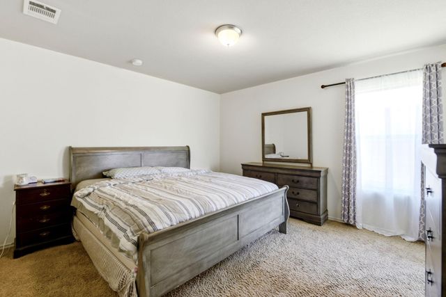 100 Oakwood Court, Huntsville, TX 77320