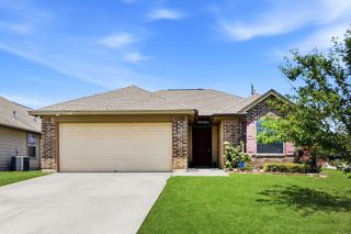 100 Oakwood Court, Huntsville, TX 77320