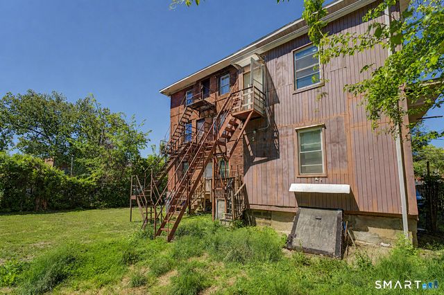 15 Townley Street, Hartford, CT 06105