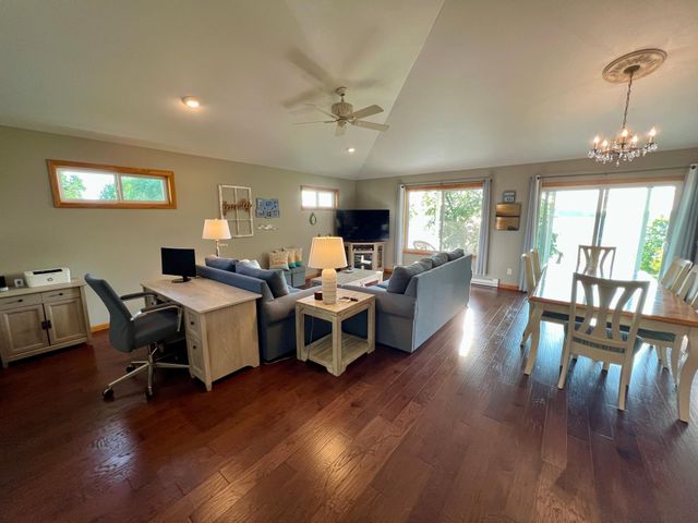 31129 E Jewett Drive, Fergus Falls, MN 56537