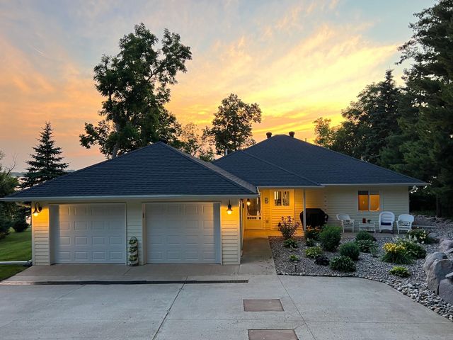 31129 E Jewett Drive, Fergus Falls, MN 56537