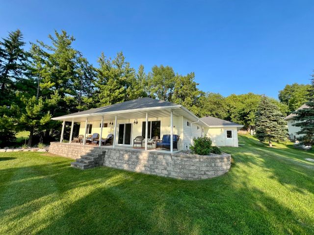 31129 E Jewett Drive, Fergus Falls, MN 56537