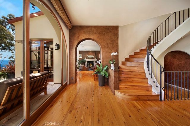 1131 Emerald Bay, Laguna Beach, CA 92651