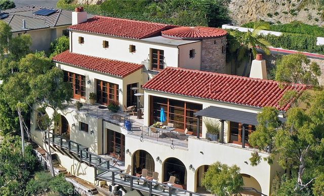 1131 Emerald Bay, Laguna Beach, CA 92651