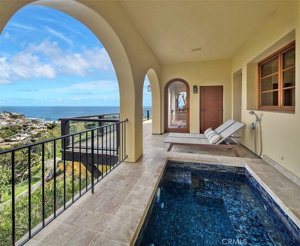1131 Emerald Bay, Laguna Beach, CA 92651
