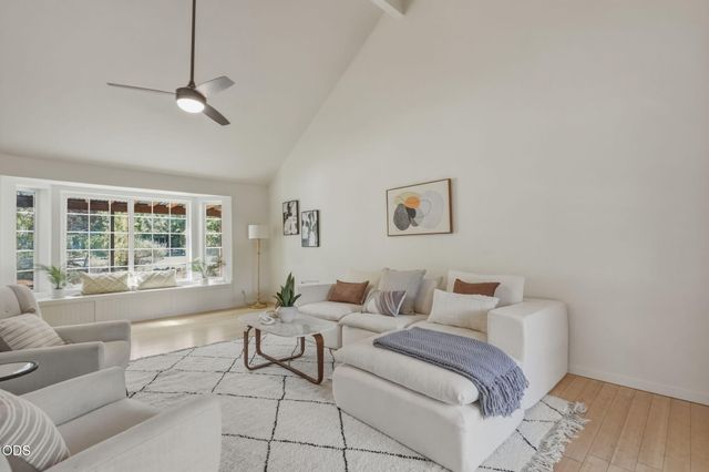 3044 NE Lansing Court, Bend, OR 97701