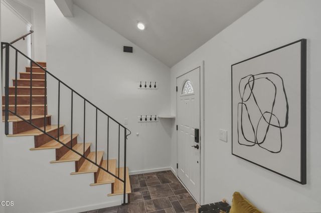 3044 NE Lansing Court, Bend, OR 97701