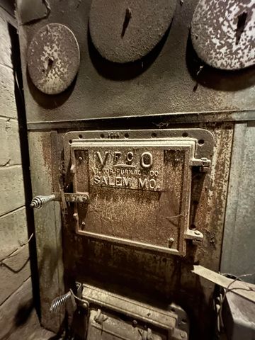 2483 County Road 314, Alton, MO 65606