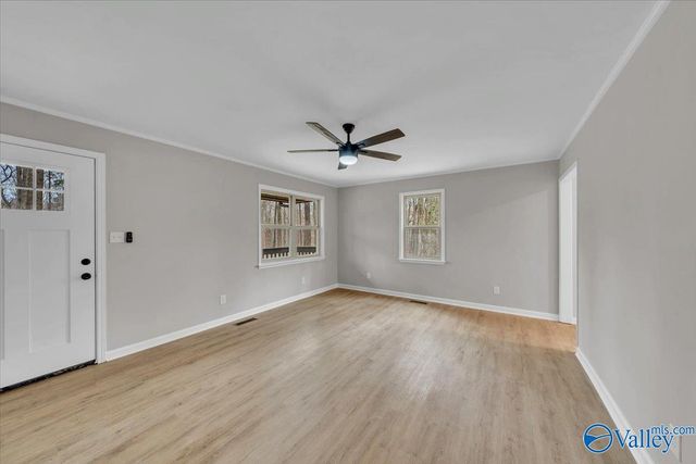 319 Laurel Lane, Gurley, AL 35748