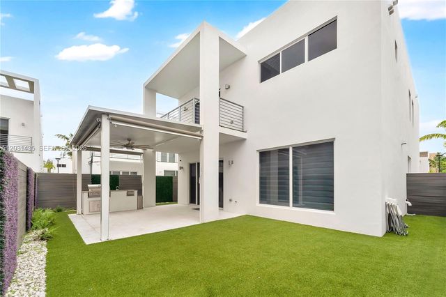 6750 NW 103rd Avenue, Doral, FL 33178