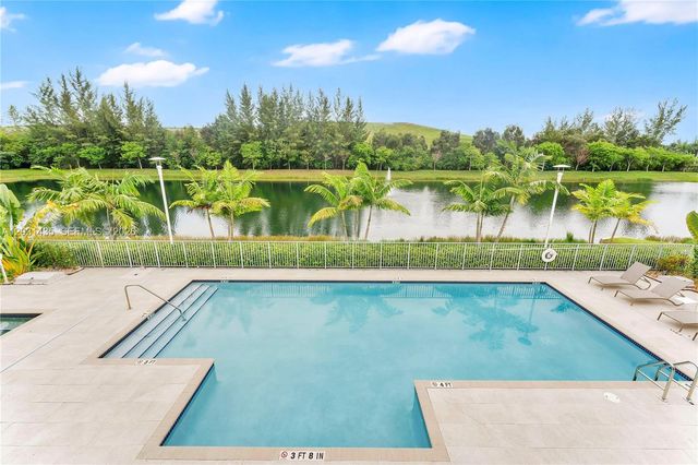 6750 NW 103rd Avenue, Doral, FL 33178