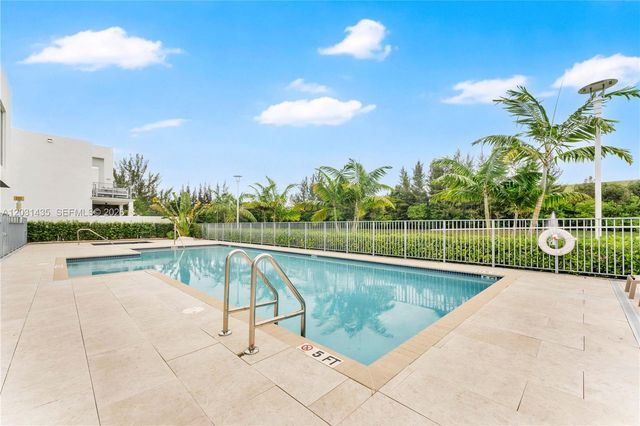 6750 NW 103rd Avenue, Doral, FL 33178