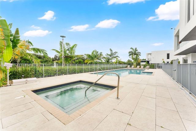 6750 NW 103rd Avenue, Doral, FL 33178