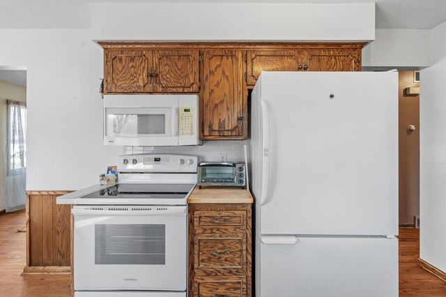 1079 Monroe Street S, Shakopee, MN 55379