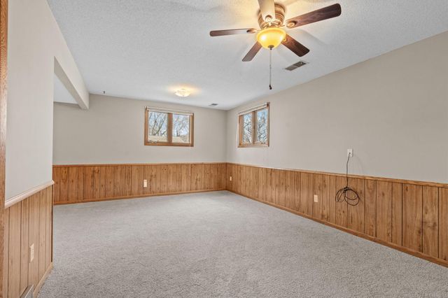 1079 Monroe Street S, Shakopee, MN 55379