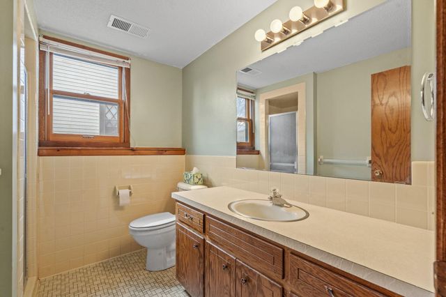 1079 Monroe Street S, Shakopee, MN 55379