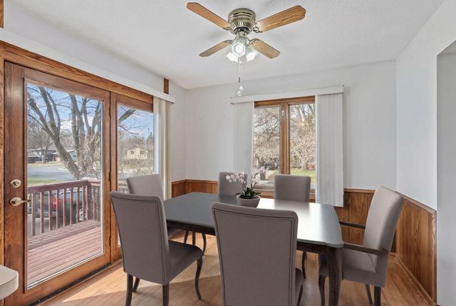 1079 Monroe Street S, Shakopee, MN 55379