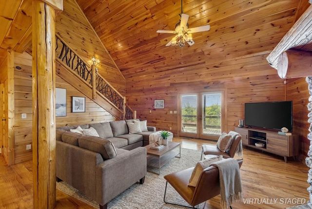 499 Raven Ridge Circle, Mineral Bluff, GA 30559
