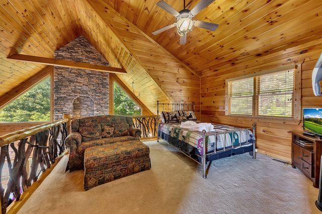 499 Raven Ridge Circle, Mineral Bluff, GA 30559