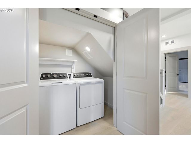 4194 Se VIEW ACRES Rd 1, Milwaukie, OR 97267