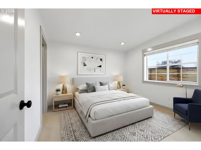 4194 Se VIEW ACRES Rd 1, Milwaukie, OR 97267