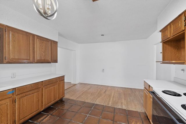 2303 Rio Grande Boulevard NW, Albuquerque, NM 87104