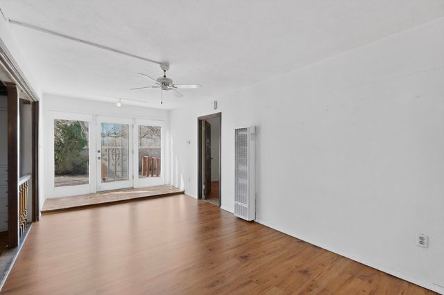 2303 Rio Grande Boulevard NW, Albuquerque, NM 87104