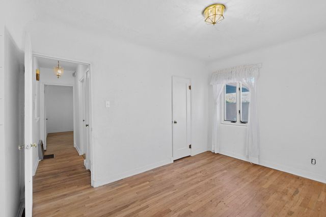 2303 Rio Grande Boulevard NW, Albuquerque, NM 87104