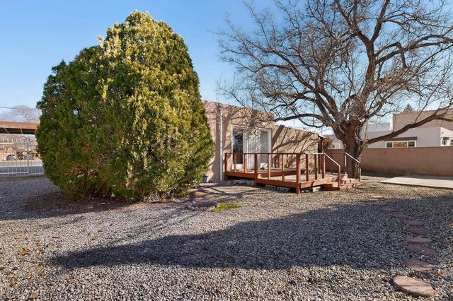 2303 Rio Grande Boulevard NW, Albuquerque, NM 87104