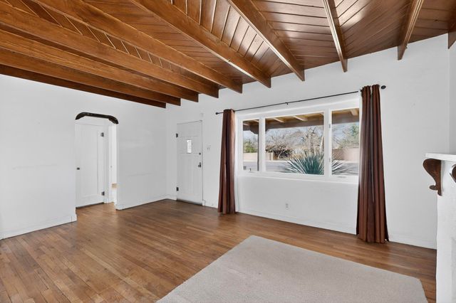 2303 Rio Grande Boulevard NW, Albuquerque, NM 87104