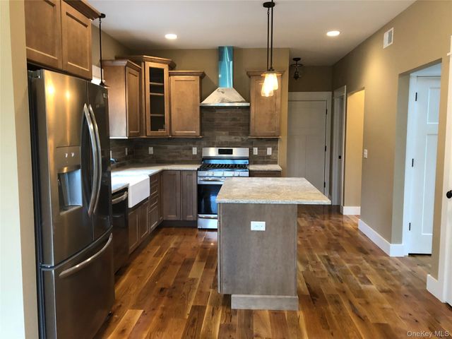 11 Sunset Lane, New Hampton, NY 10958