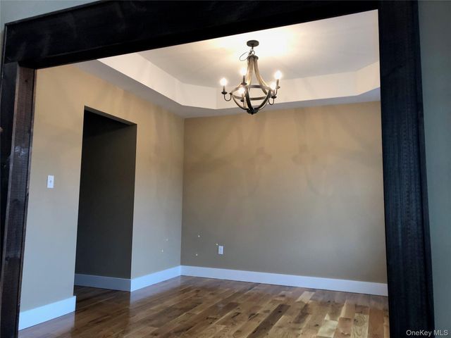 11 Sunset Lane, New Hampton, NY 10958