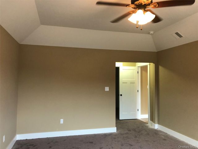 11 Sunset Lane, New Hampton, NY 10958