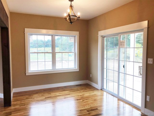 11 Sunset Lane, New Hampton, NY 10958