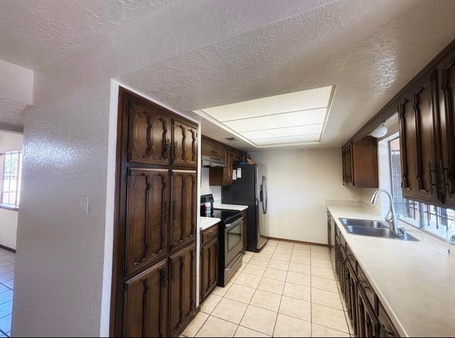 8200 Loma Del Norte Road NE, Albuquerque, NM 87109
