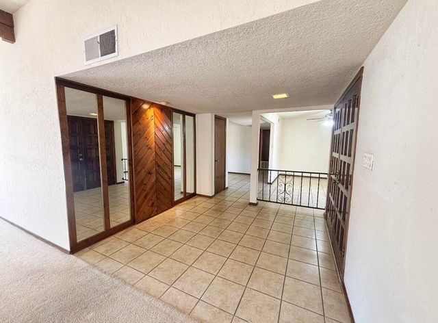 8200 Loma Del Norte Road NE, Albuquerque, NM 87109