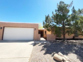 8200 Loma Del Norte Road NE, Albuquerque, NM 87109