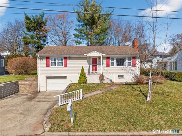 30 Highwood Avenue, Hamden, CT 06514