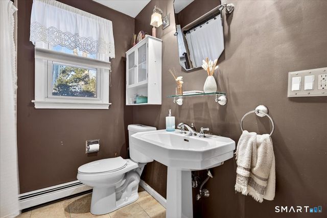 30 Highwood Avenue, Hamden, CT 06514