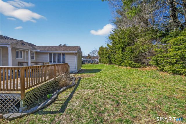 30 Highwood Avenue, Hamden, CT 06514