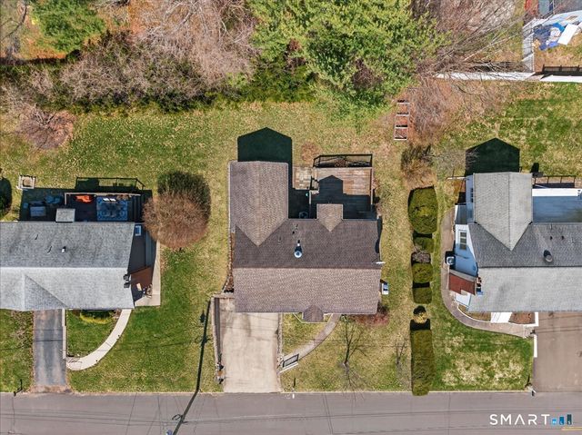 30 Highwood Avenue, Hamden, CT 06514