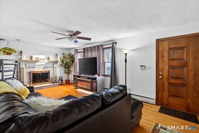 30 Highwood Avenue, Hamden, CT 06514