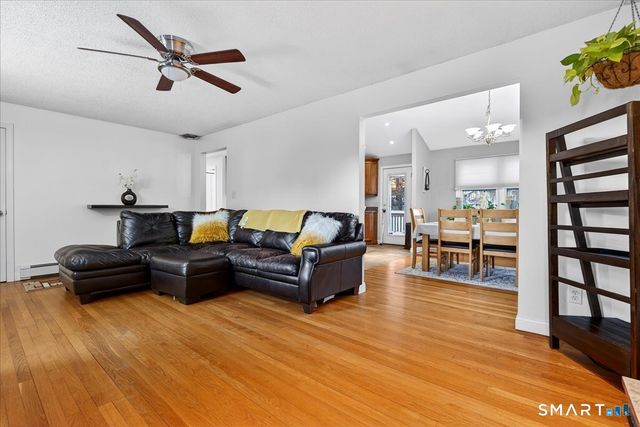 30 Highwood Avenue, Hamden, CT 06514