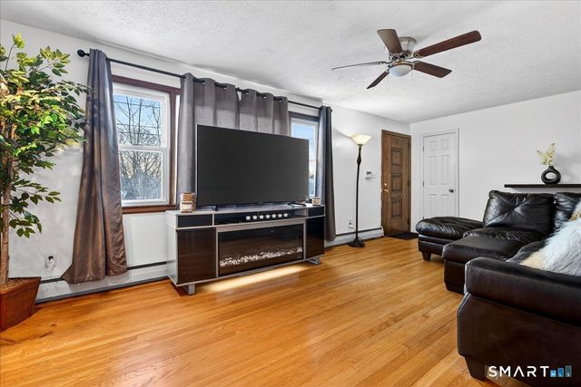 30 Highwood Avenue, Hamden, CT 06514