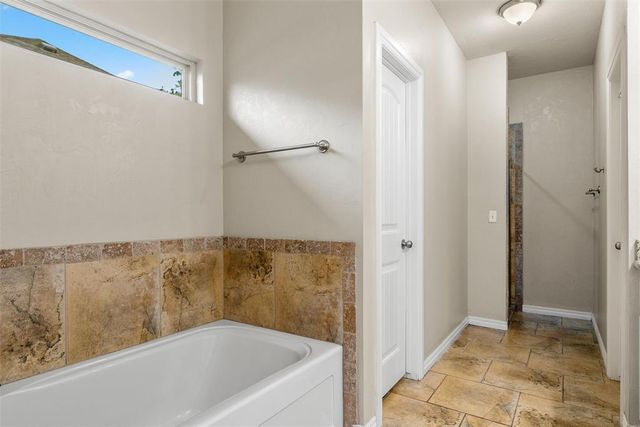 3225 Wakefield Road, Edmond, OK 73034