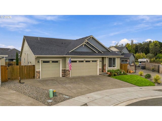 2944 Ne DRIFT Ct, Albany, OR 97321